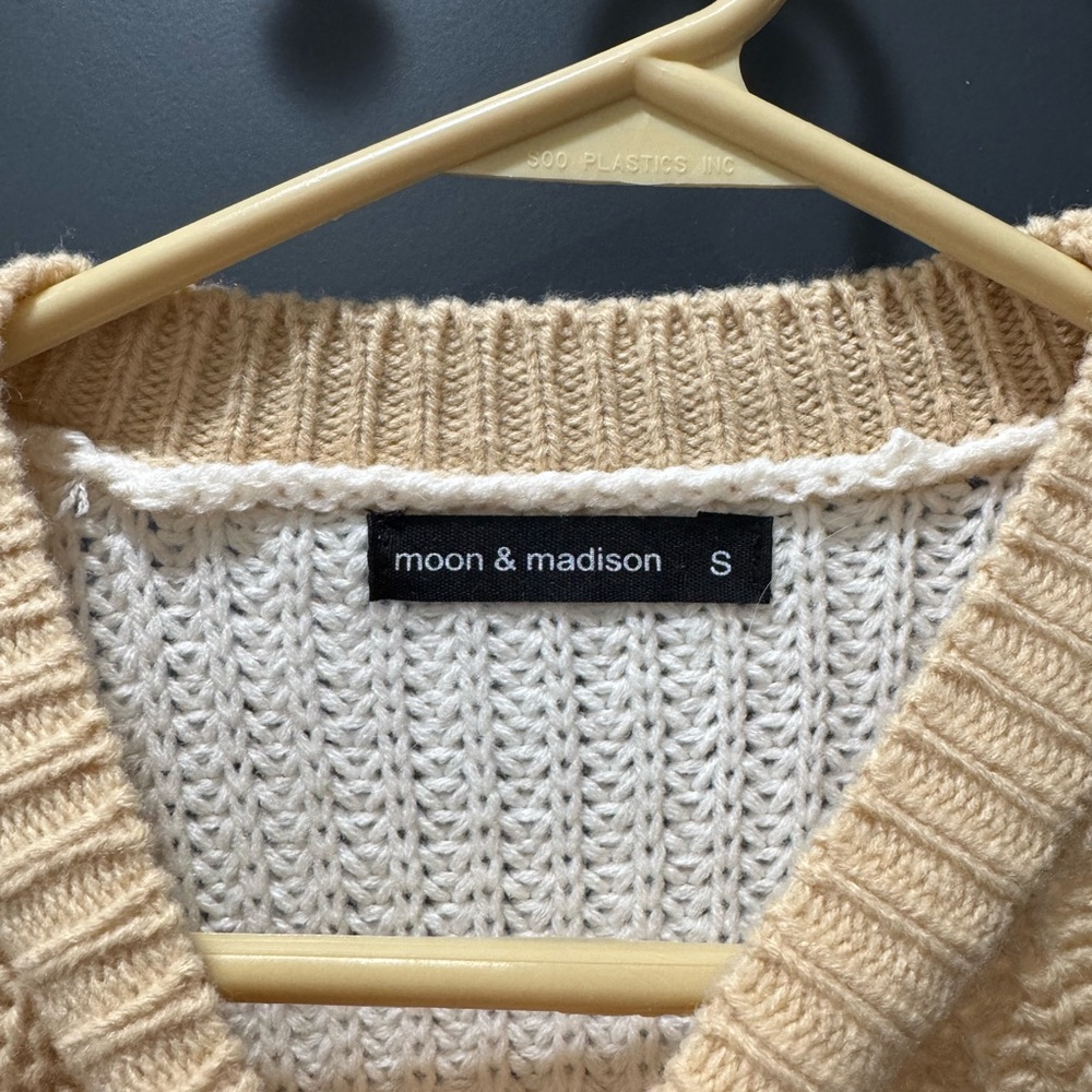 Sweater - Picture 2 of 2